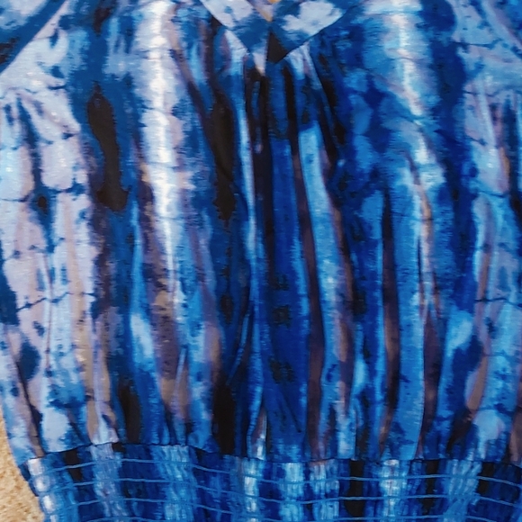 Tie Dye American Rag Cie V-neck Top Size S Blue Black and White NEW - Picture 2 of 8